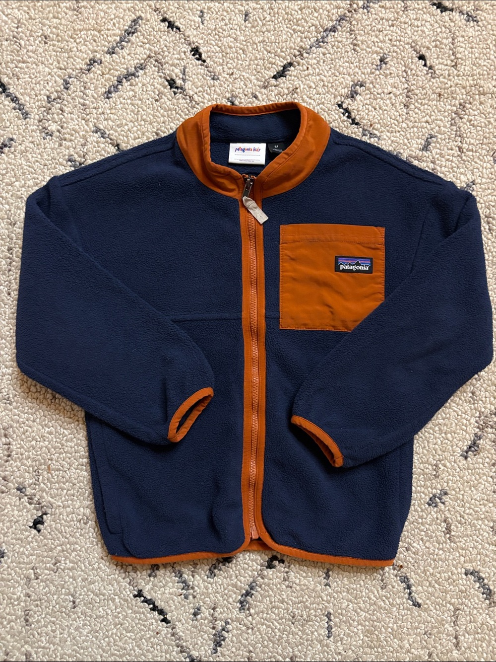 Patagonia kids fleece jacket (5T)